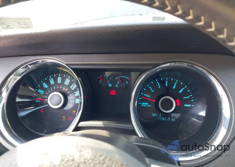 2014 Ford Mustang V6 z USA, uszkodzony, nr VIN 1ZVBP8AM3E5271212